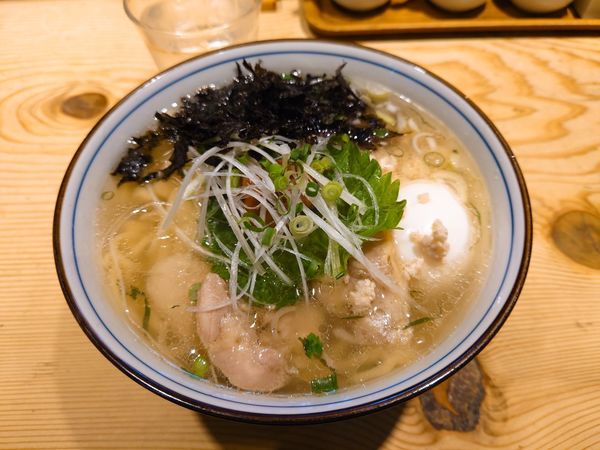 「梅鶏塩らー麺」@横濱元町 本丸亭 横浜店の写真