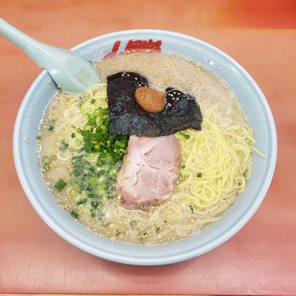 「朝ラーメン大盛 替え玉¥600」@ラーメン山岡家 熊谷店の写真