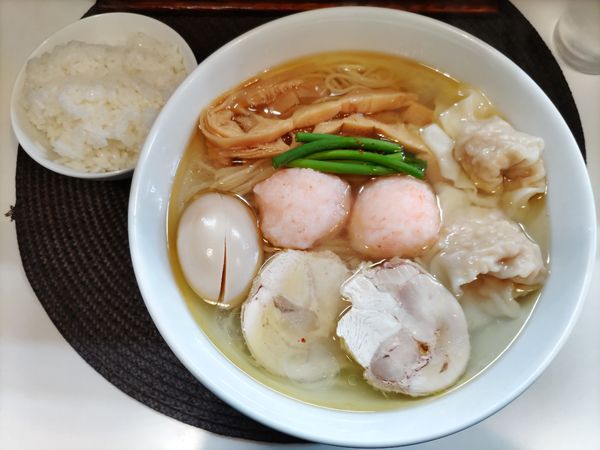 「特製塩らぁ麺·ご飯」@麺や金時の写真