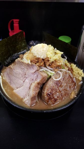 「ラーメン大盛り【塩】ボクバーグ」@僕との麺の写真