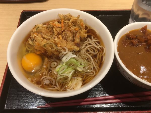 「かき揚げ天玉そば」@いろり庵きらく 上野店の写真