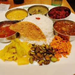 ポンガラカレー 阪急サン広場店の画像