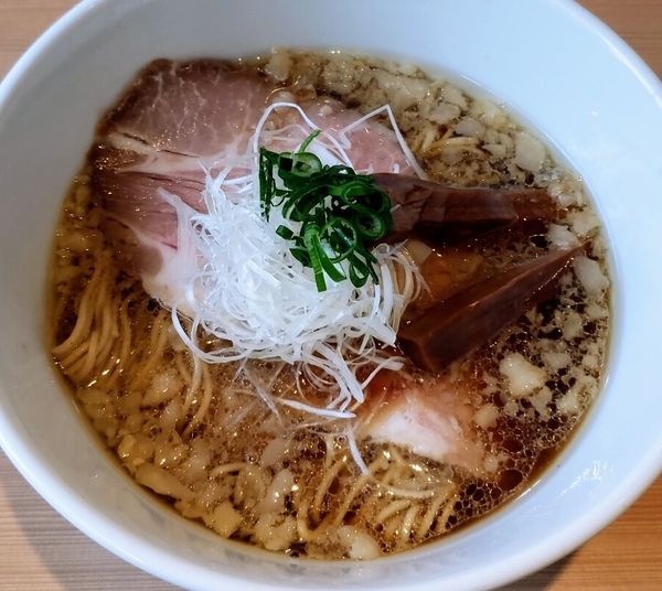 「【冬季限定】背脂醤油らぁめん ９００円」@らぁ麺 ふじ田 水戸本店の写真