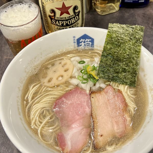 「煮干らーめん＋瓶ビール」@西永福の煮干箱の写真