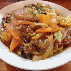 スタミナ冷しらーめん（900円）