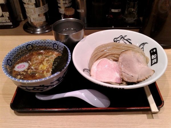「濃厚つけ麵大(1100円)」@松戸富田麺業 千葉駅構内店の写真