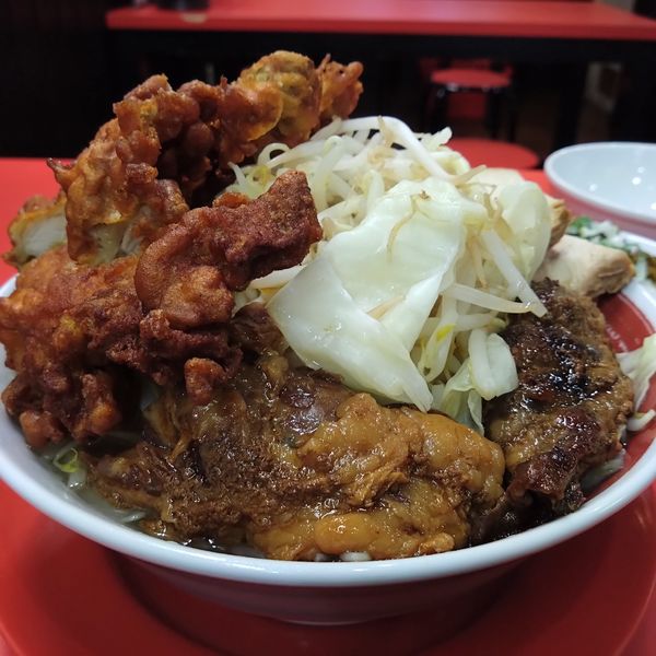 「スーパーゴリラー麺1485円(大盛)」@ラッキー食堂 まとやの写真