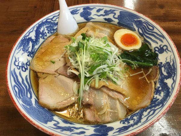 「手打ち中華そば(炭火焼き焼豚)」@手打ち中華そば 味楽の写真