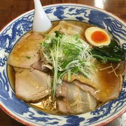 手打ち中華そば(炭火焼き焼豚)