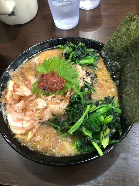 「チャーシュー麺(中)1100円」@杉田家 千葉祐光店の写真