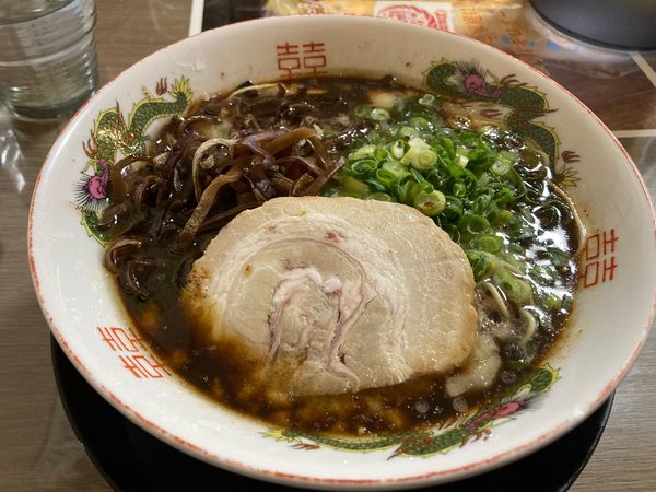 「黒だるまラーメン・替え玉」@博多 長浜ラーメン だるま一家の写真