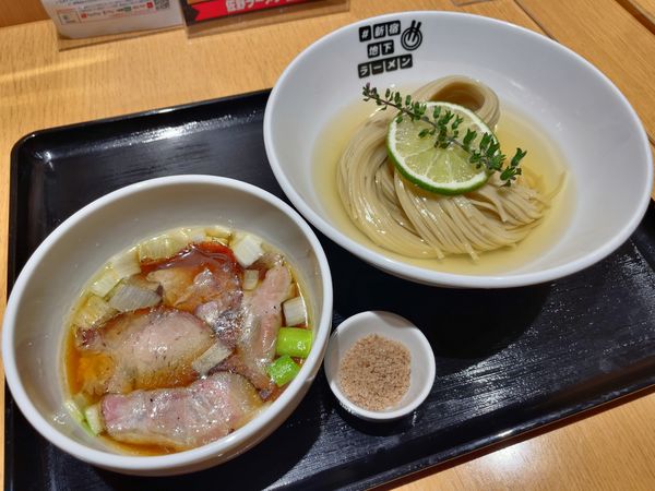 「昆布水つけめん 醤油　YOKOKURA STOREHOUSE」@#新宿地下ラーメンの写真