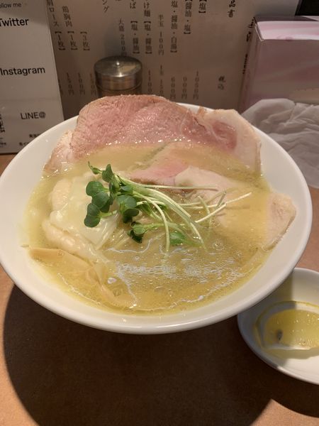 「濃厚鶏白湯そば＋鶏ワンタン」@麺屋 美浪の写真
