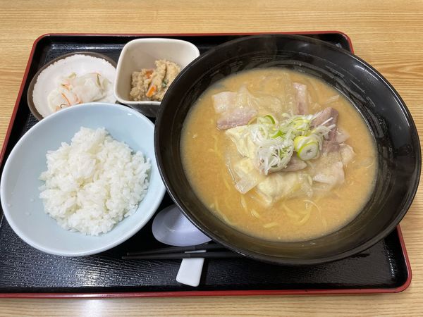 「とん汁ラーメンセット(ライス小盛)」@とん汁のたちばなの写真