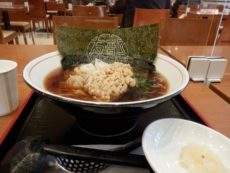 「友部黒醤油なっとうラーメン」@粉の蔵 友部SA店の写真