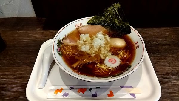 「ラーメン（６００円）＋味付け玉子（１００円）」@醤油ラーメン専門店 あおきの写真