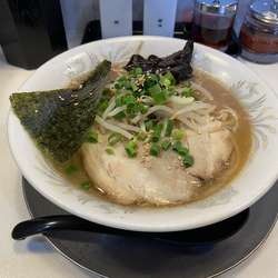 うまかもんらーめん醤油(750円)