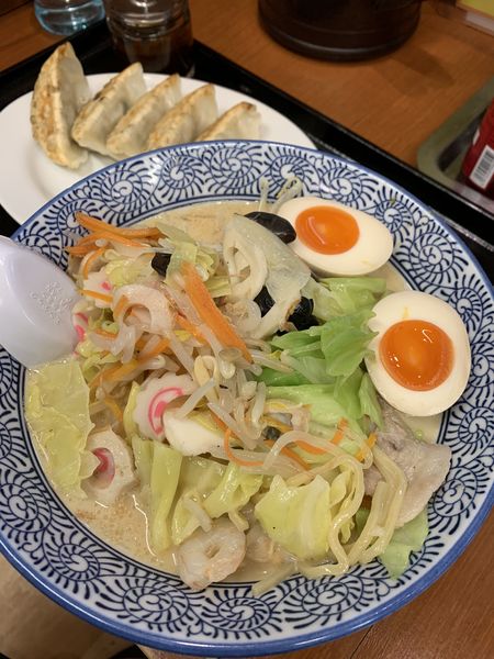 「ぼっけちゃんぽん麺980円餃子5個360円」@きんしゃい亭 野木店の写真