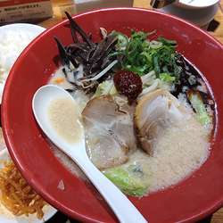 野菜赤丸新味1180円、餃子・ご飯セット210円