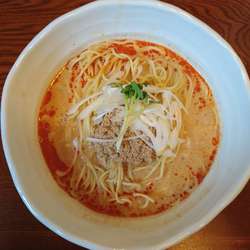 ごま屋担々麺赤＋大盛り