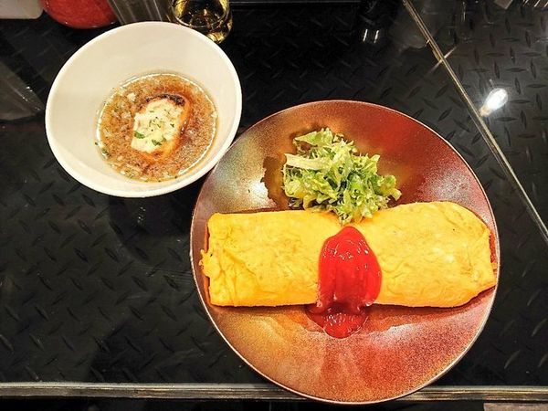 「【限定】まるでオムライス オニオングラタンスープ付」@トーキョーニューミクスチャーヌードル 八咫烏 CHIKARABOの写真