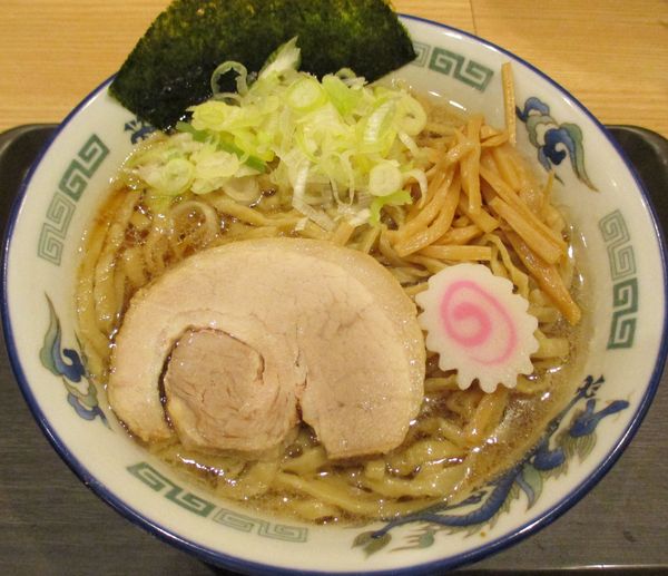 「新中華そば　690円」@舎鈴 池袋東口店の写真