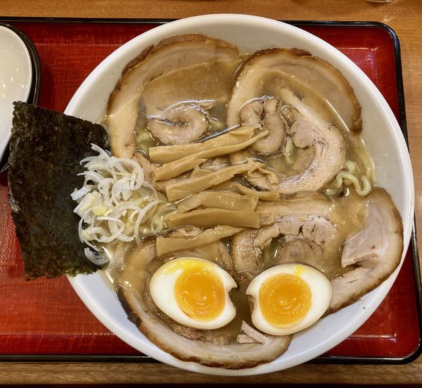 「中華麺+チャーシュー+味玉」@めん 和正の写真