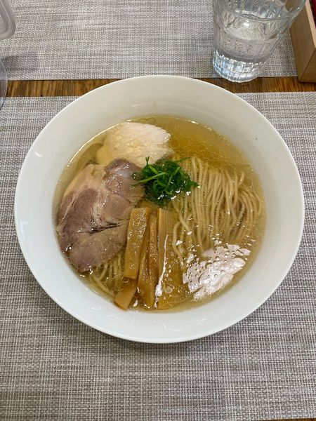 「らぁめん　塩(900円)」@らぁめん ご恩の写真