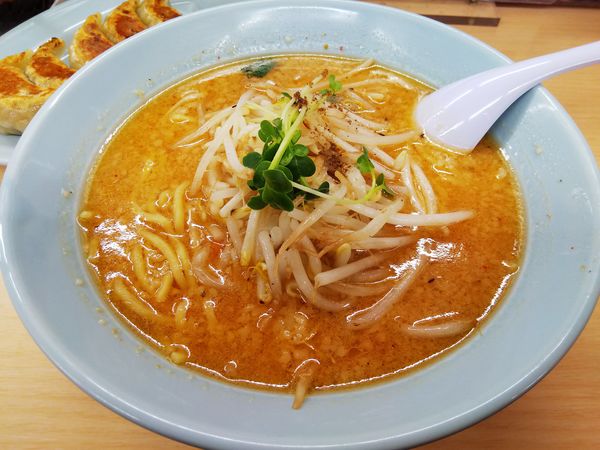 「みそラーメン　＋餃子：１０円サービス券」@くるまやラーメン 松本筑摩店の写真