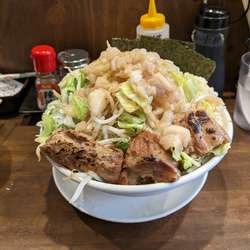 大ラーメン880円