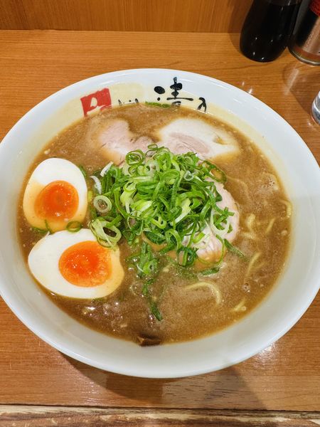 「こってり和歌山ラーメン、味玉」@清乃 近鉄店の写真