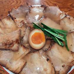 焼豚ラーメン大盛肉倍増300円