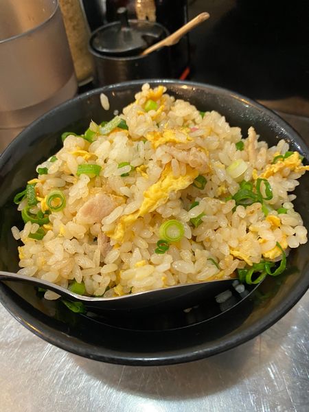 「ラーメン＋半焼き飯」@博多糟屋ラーメン あかつきの写真