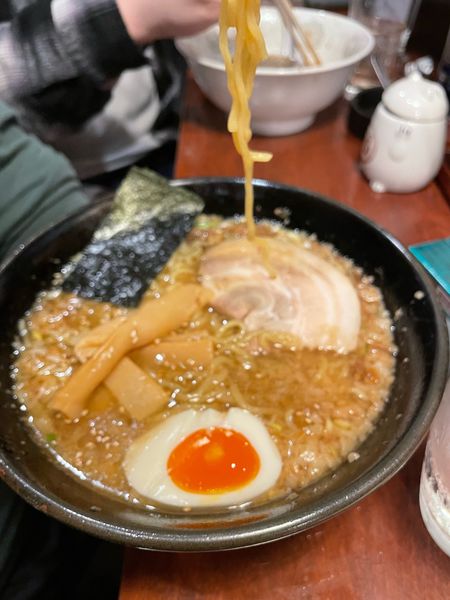 「豚骨らーめん　ギトギト」@らーめん市地の写真