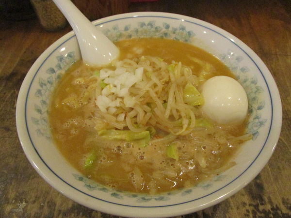 「味玉味噌ラーメンこってり 980円」@味噌らーめんと中華 てつまるの写真