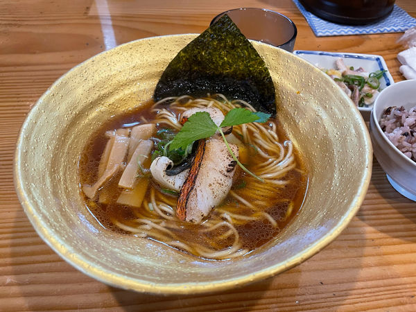 「金目鯛正油ラーメン」@らーめん建設 SUNの写真