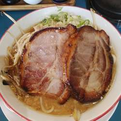 豚MAXラーメン