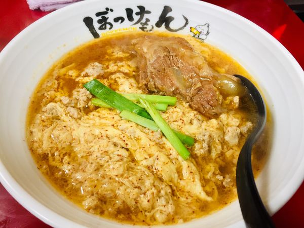 「にんにく豚軟骨ラーメン【1250円】」@ぼっけもんの写真