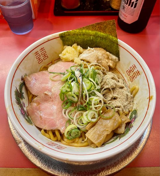 「汁なし煮干魂（900円）」@ラーメン たんろん 本店の写真