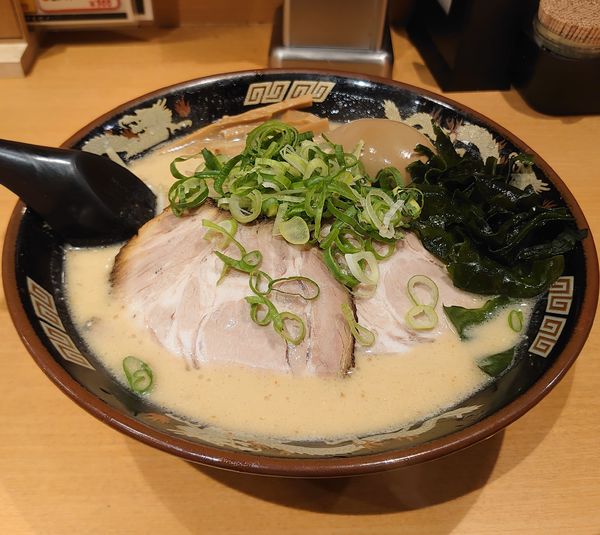 「特製味噌ラーメン(半麺、1050円)」@北海道らーめん ひむろ 南浦和店の写真