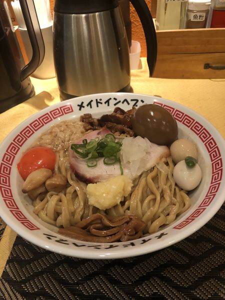 「油そば(大)＋背脂」@メイドインヘブンの写真