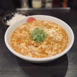 豚骨タンタン麺（固め・中辛￥920）