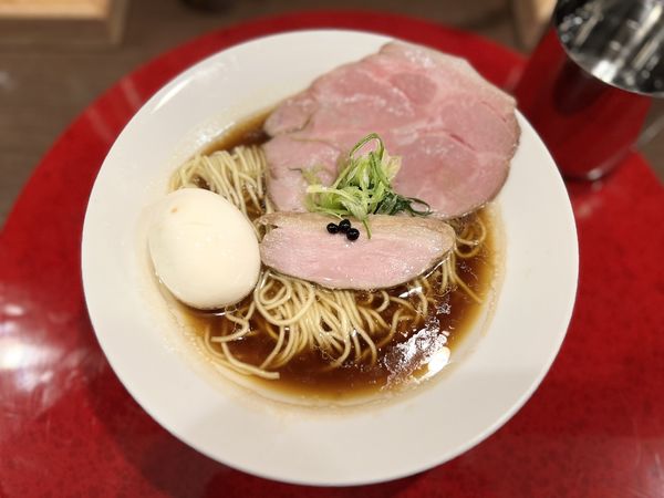 「鴨とカシスの味玉醤油 RaMen 1000円」@RaMen TOMO TOKYOの写真