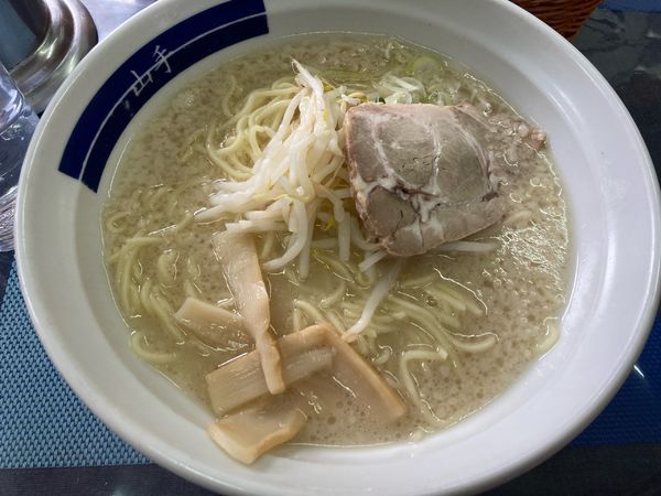 「ゆきらーめん 大盛り 850円」@山手らーめん 新館の写真
