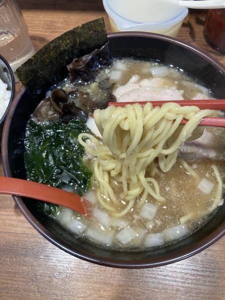 「ラーメン並　味濃880サービスライス」@イレブンフーズ 源流 南品川店の写真