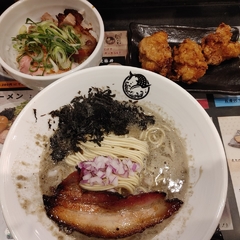 煮干らあめん じんべえの画像