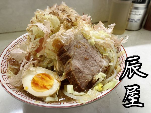 「辰醤油らーめん小￥880」@らーめん辰屋の写真