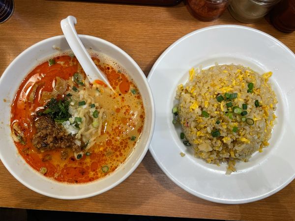 「ミニ坦々麺（辛め）、ノーマル炒飯」@麺飯食堂 なかじまの写真