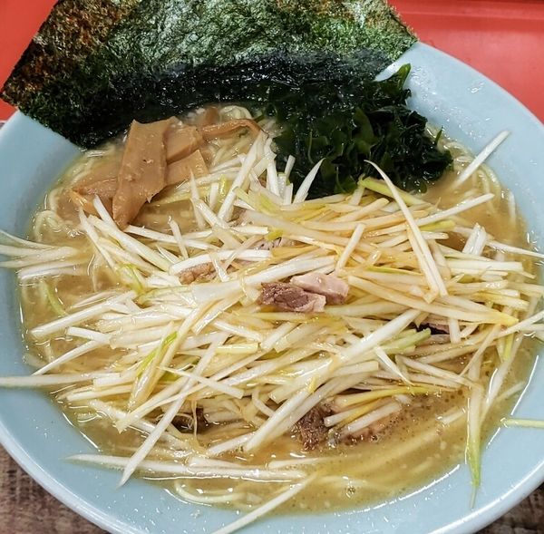 「ネギラーメン ￥８００」@ラーメンショップ 鷲宮店の写真