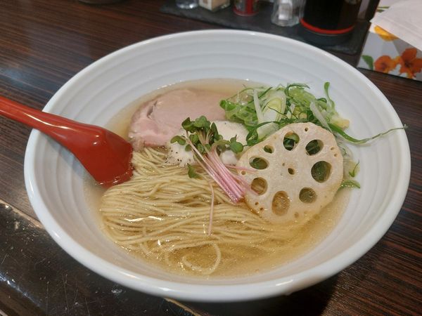 「白糸中華そば  800円」@中華そば 糸の写真